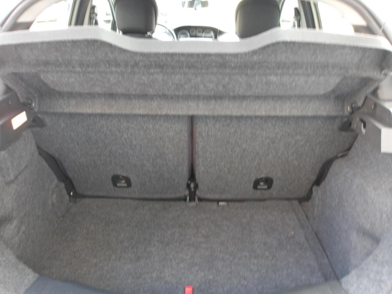 Lancia Ypsilon 5 Porte Ypsilon 1.2 8v Silver s&s 69cv