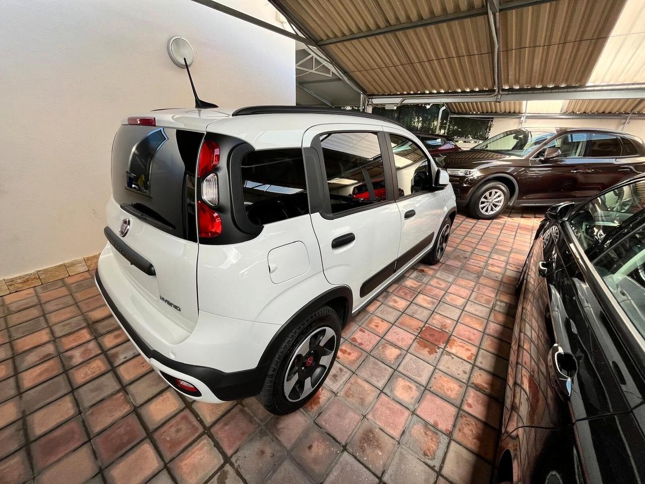 Fiat Panda Cross 1.0 FireFly S&S Hybrid