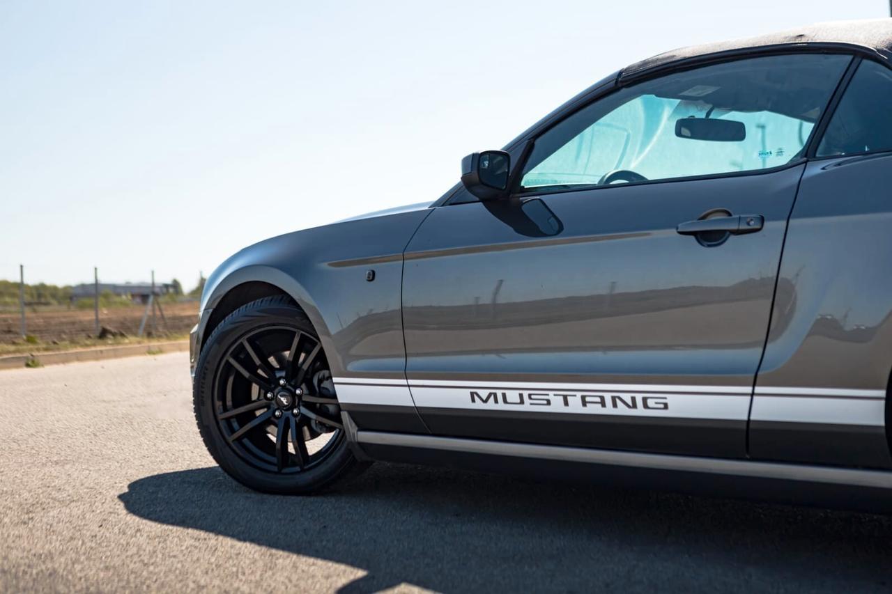 FORD MUSTANG 3.7 V6 cabrio