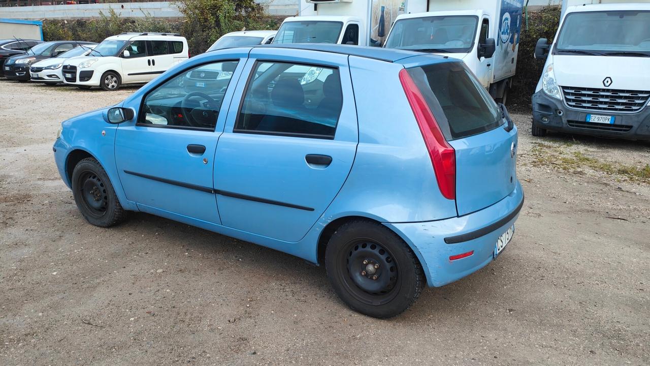 Fiat Punto 1.2 - neopatentati - compreso passaggio