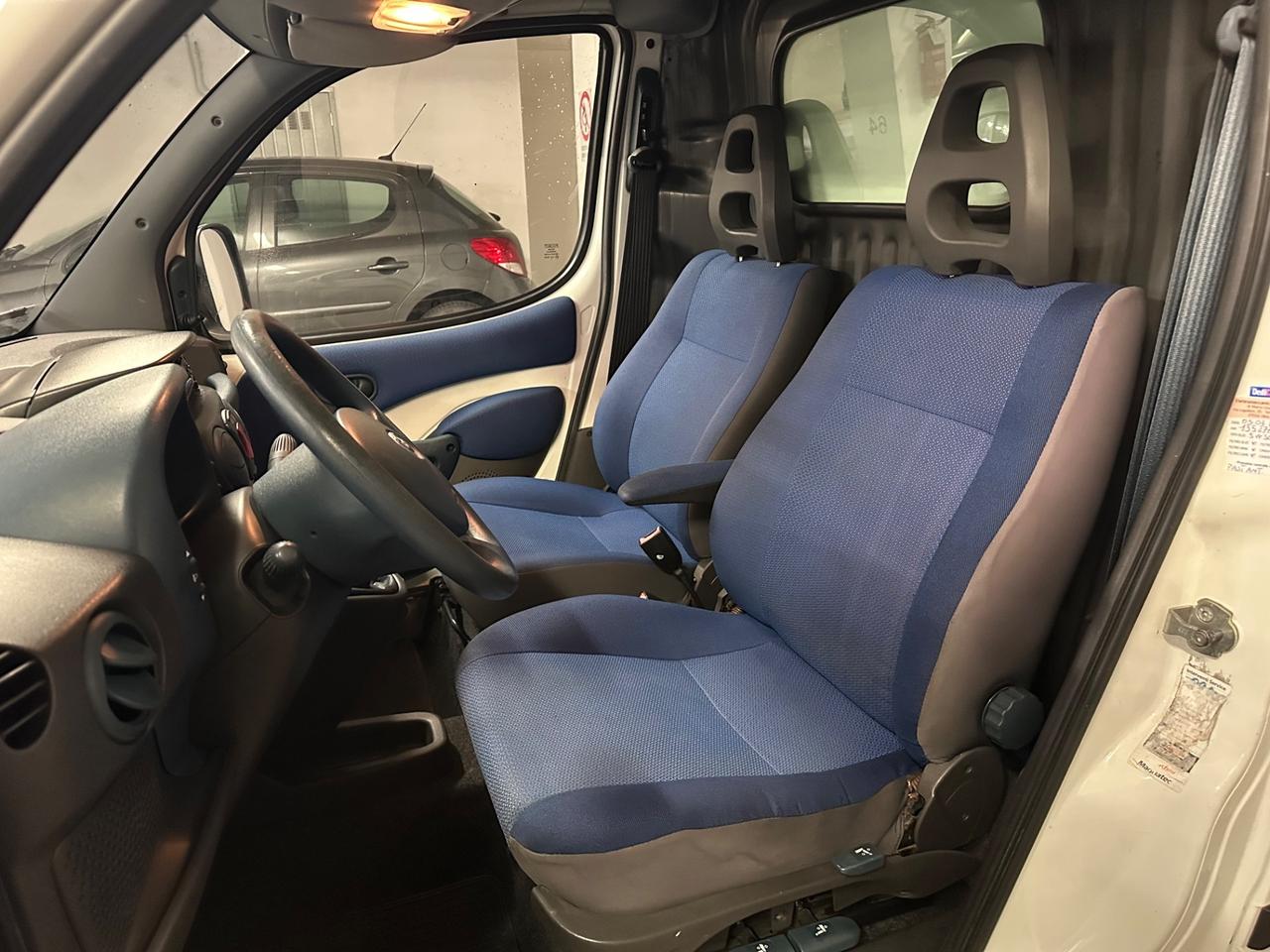 Fiat Doblo 1.9 JTD cat Cargo Lamierato SX