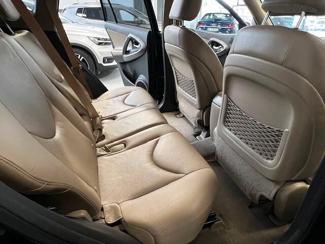 Toyota RAV 4 RAV4 Crossover 2.2 D-4D 150 CV DPF Sol