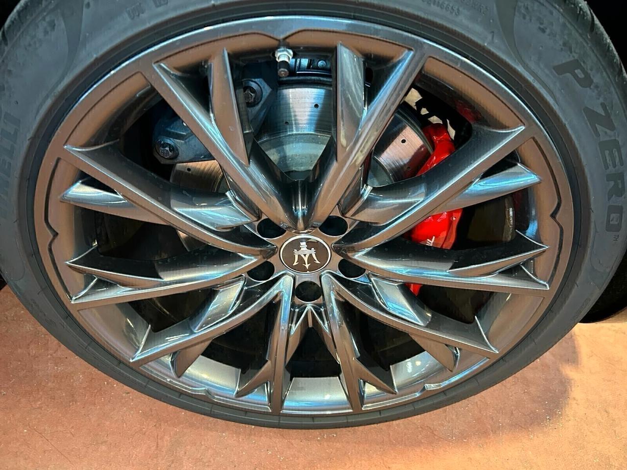 Maserati Ghibli GRANSPORT L4 330 CV MHEV 26000 km