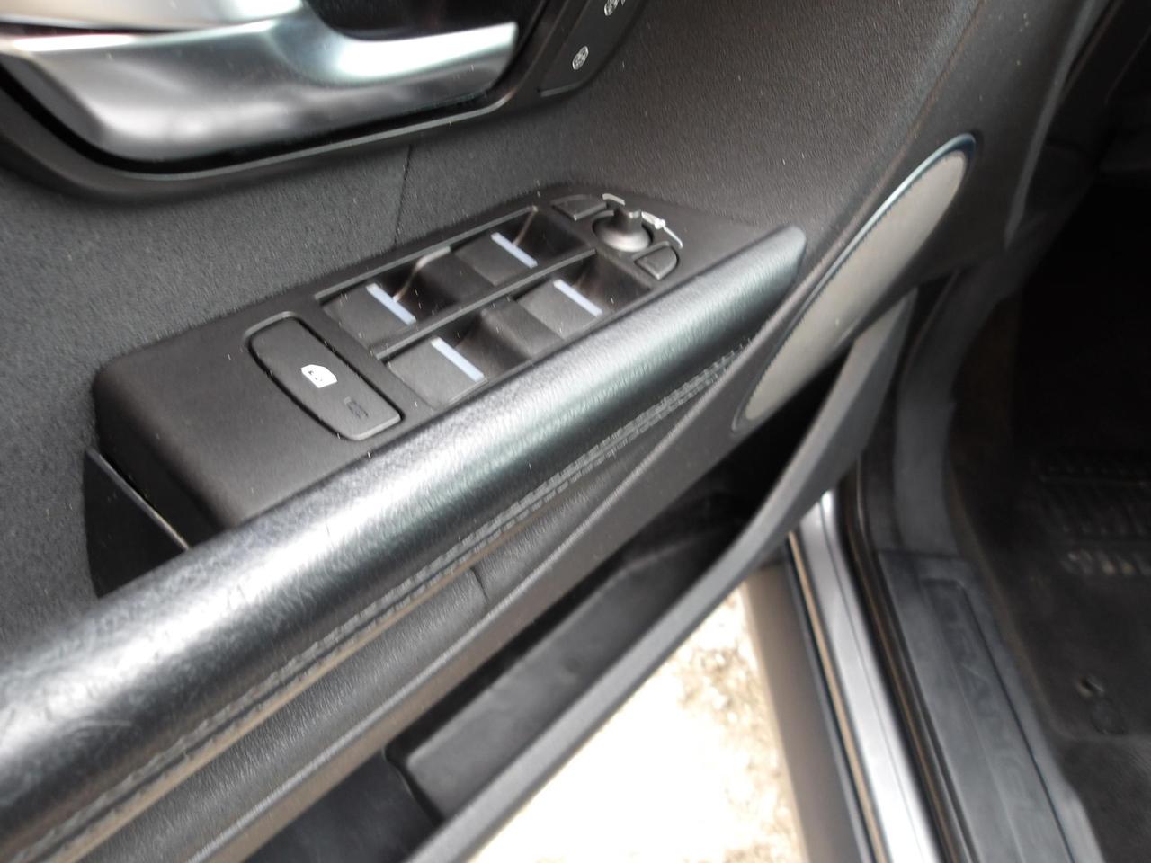 LAND ROVER RANGER ROVER EVOQUE 2.2 TD4 5p. Pure Tech Pack