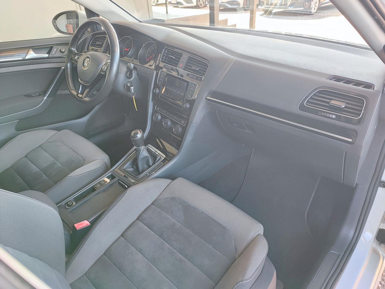 Volkswagen Golf 1.6 TDI 5p. Highline BlueMotion Technology