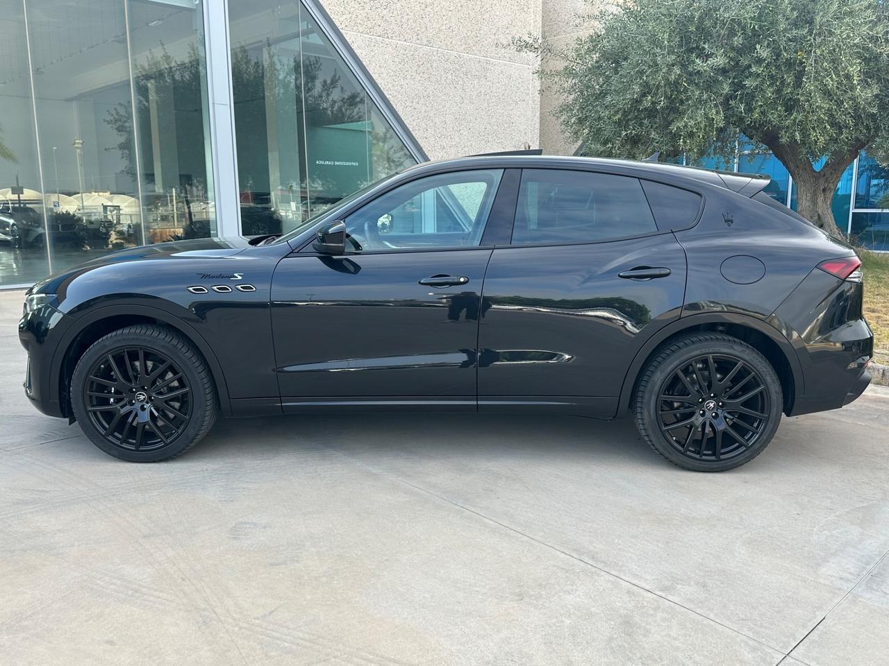 Maserati Levante 3.0 V6 Modena S possibilità noleggio no scoring