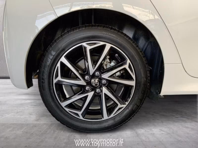 Toyota Yaris 4ª serie 1.5 Hybrid 5 porte Trend