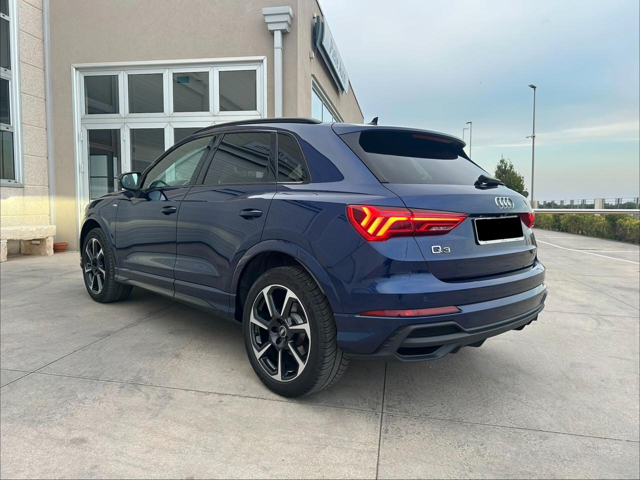 Audi Q3 35 TDI S line edition
