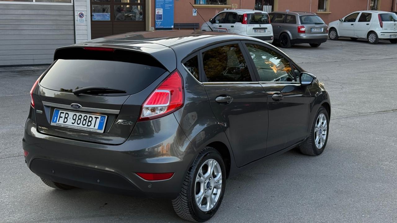 Ford Fiesta 1.0 EcoBoost 100CV 5 porte Powershift Titanium