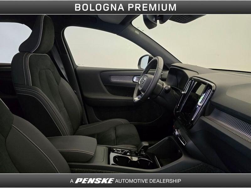 Volvo XC40 B3 automatico Ultra Black Edition