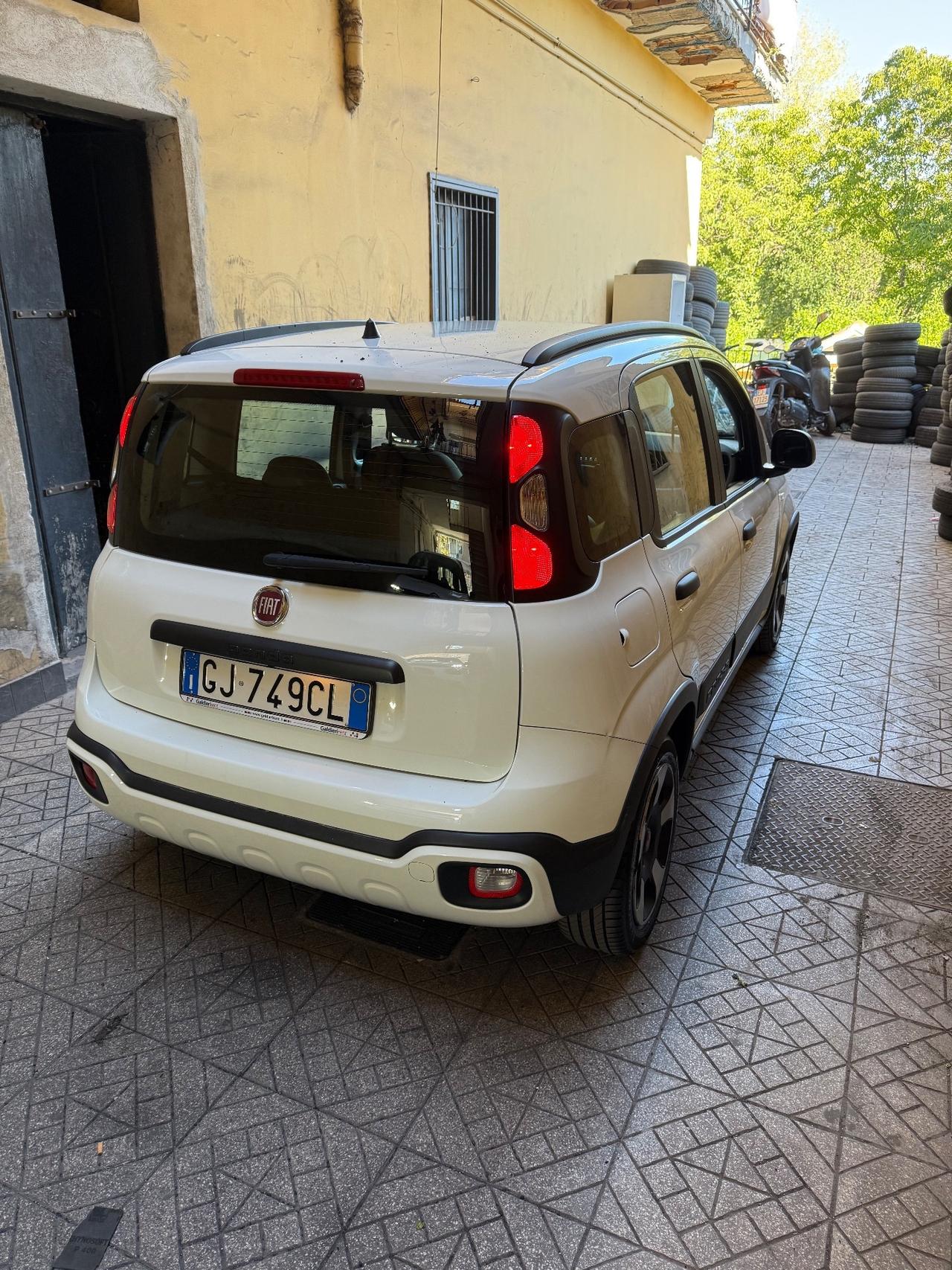 Fiat Panda 1.2 citycross gpl di serie