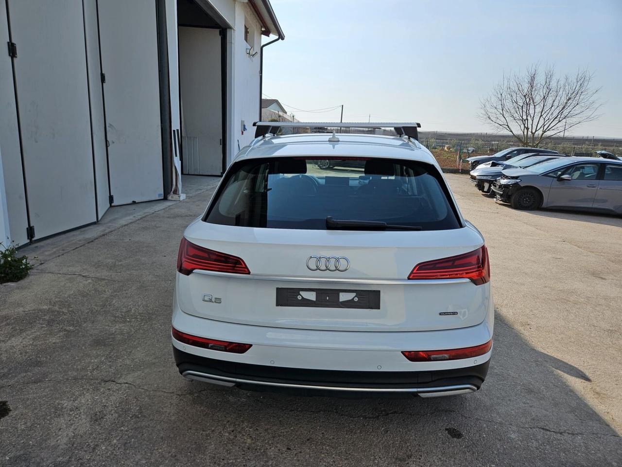 Audi Q5 40 2.0 tdi mhev 12V quattro s-tronic START INCIDENTATA