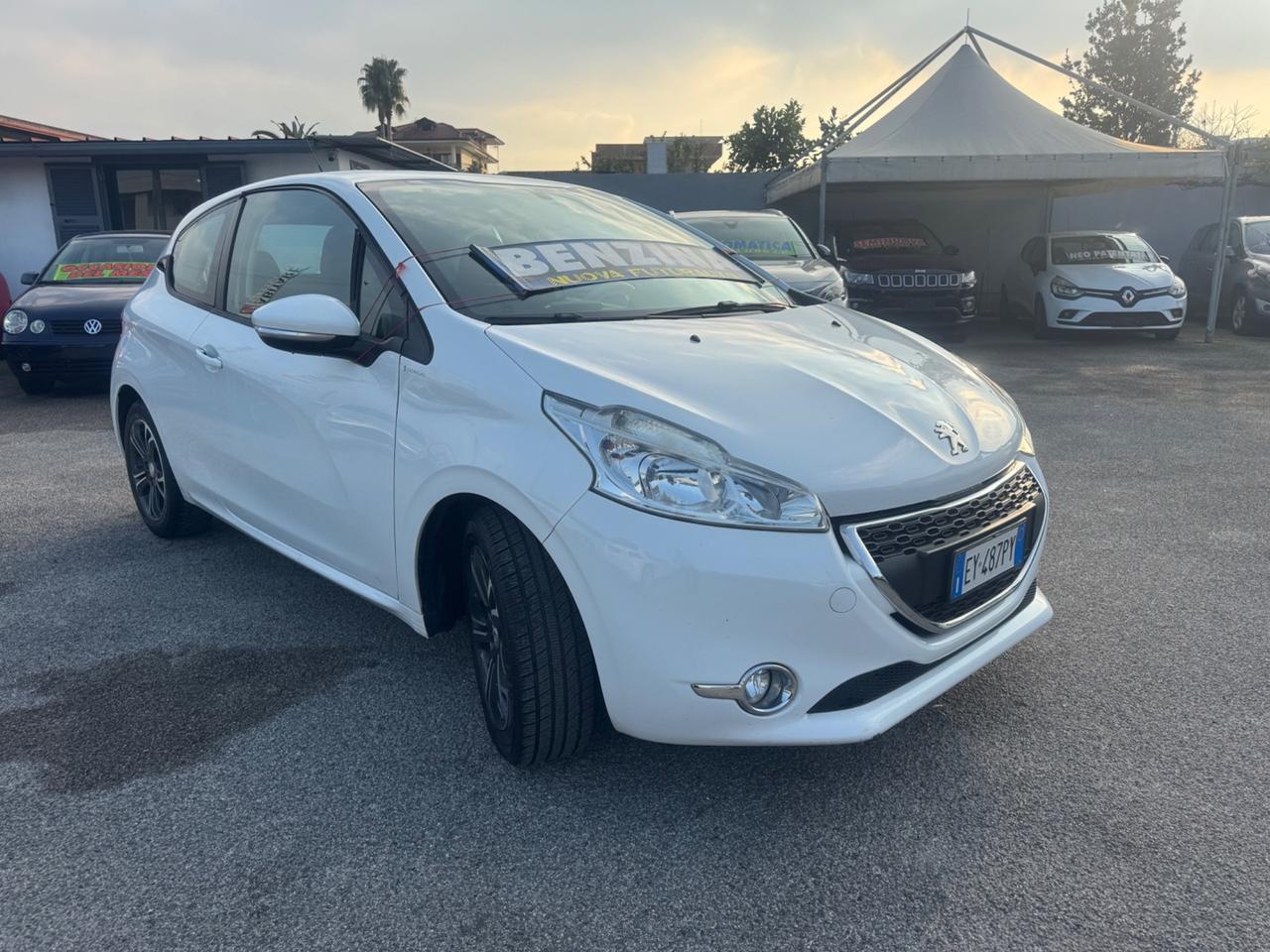 Peugeot 208 PureTech 82 3 porte Allure