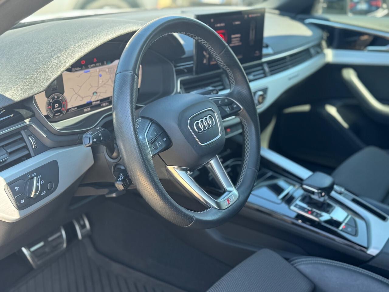 Audi A4 Avant 40 TDI quattro S tronic S line