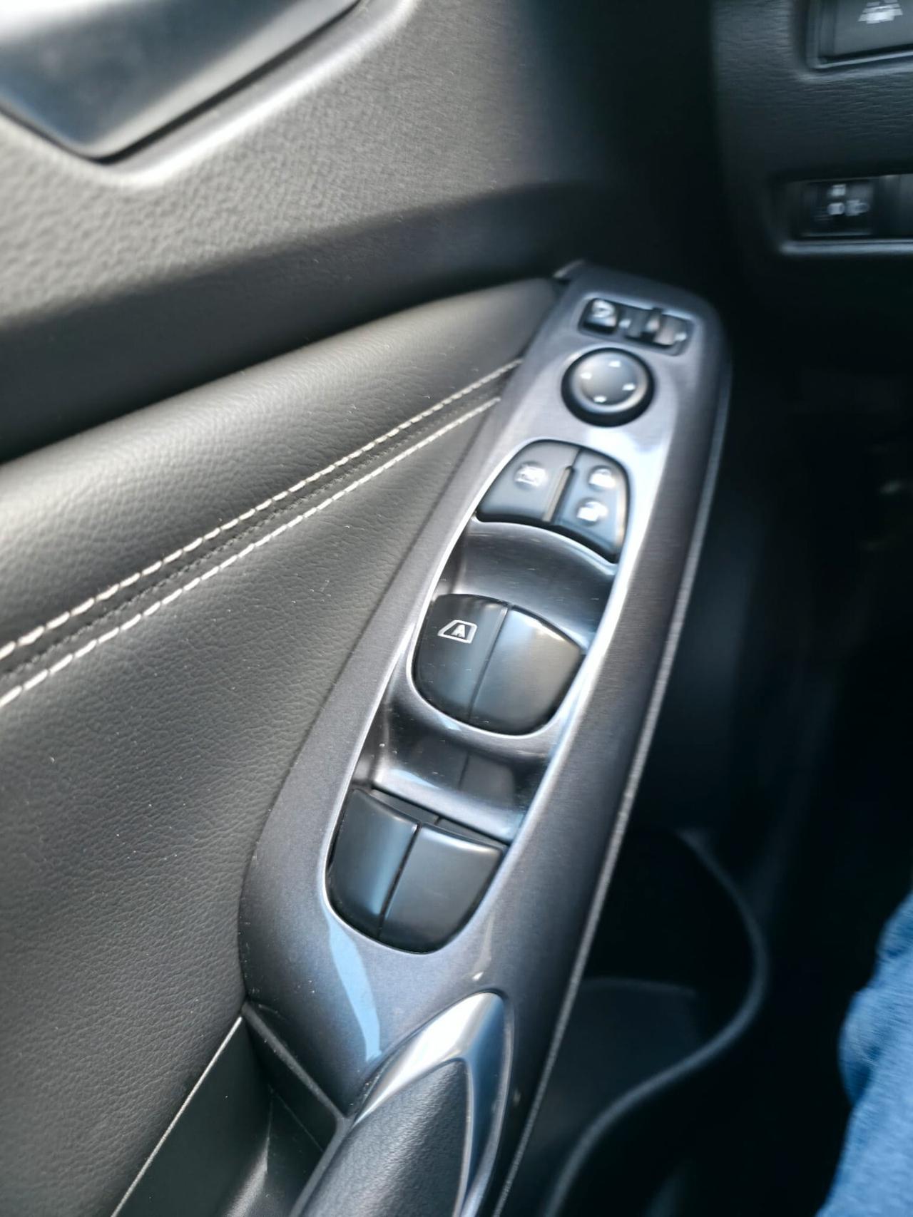 Nissan Juke 1.0 DIG-T 114 CV DCT Tekna