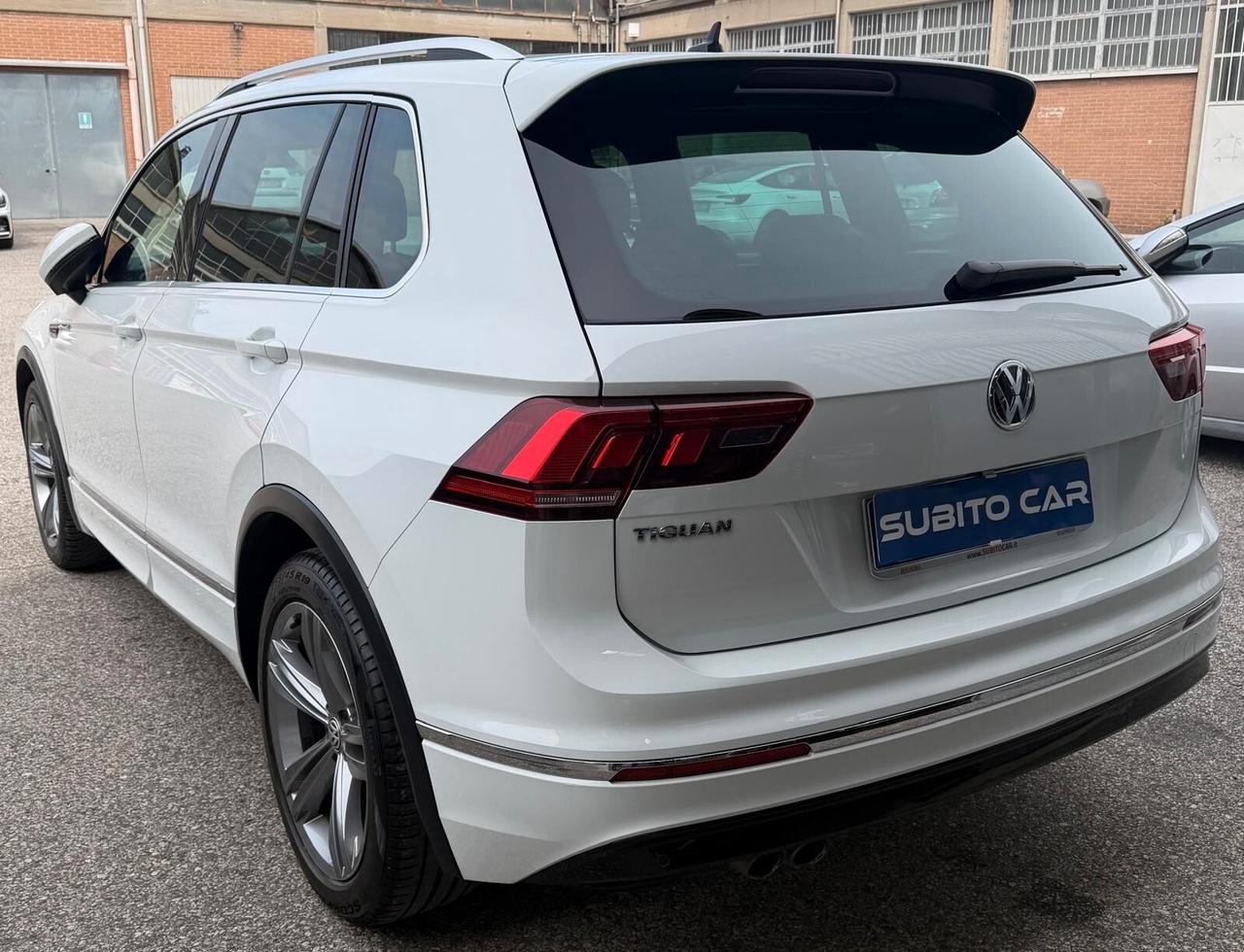 Volkswagen Tiguan 2.0 TDI SCR DSG R-LINE Pack interno ed esterno