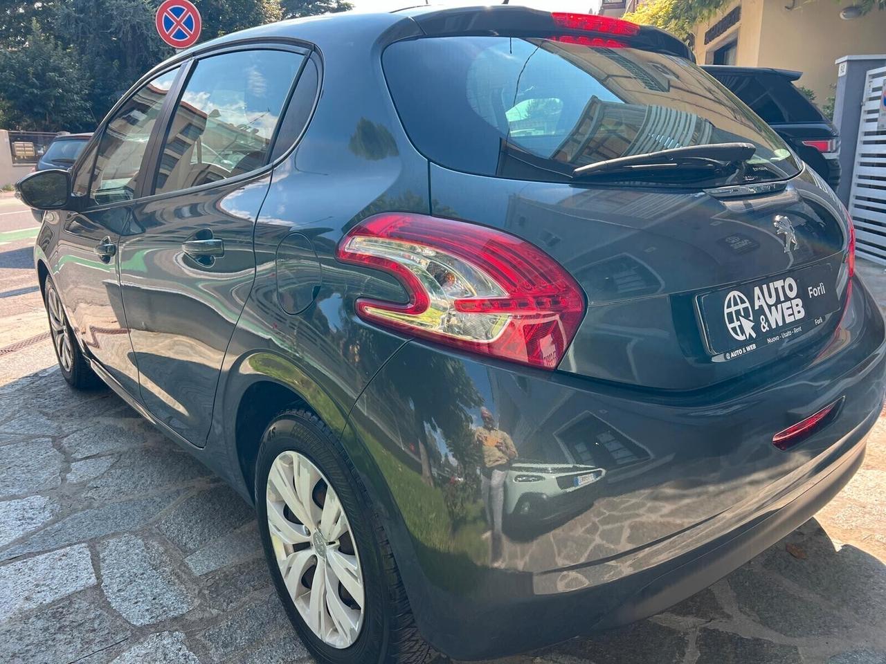 PEUGEOT 208 82cv 5p ALLURE NEOP. UNIPROPRIETARIO