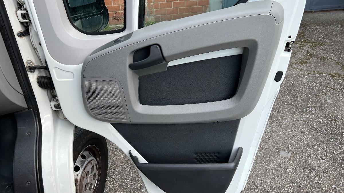 FIAT ducato 35 LH1 2.3 mjt 120cv carro ducato 35 LH1 2.3 mjt 120cv carro