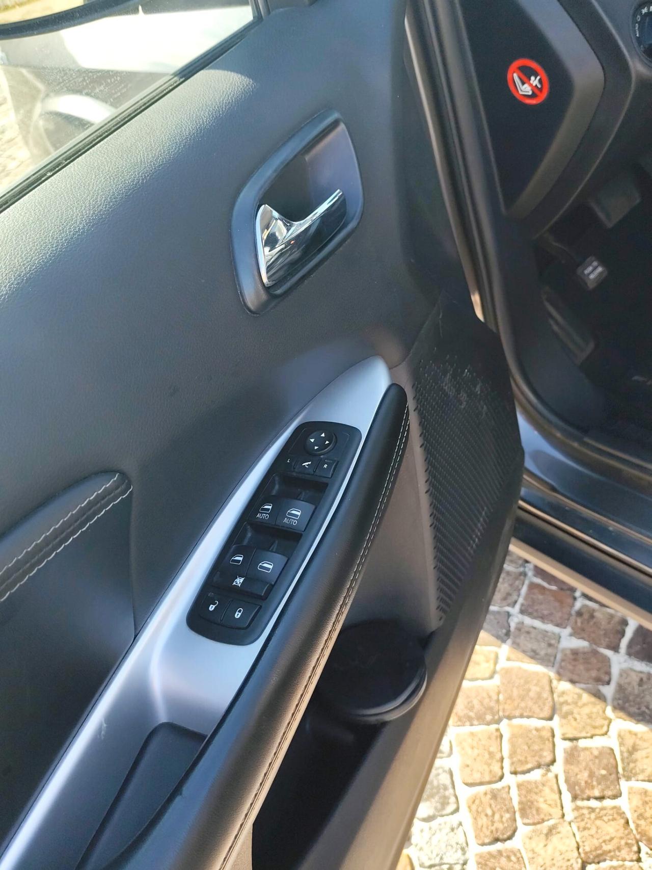 Fiat Freemont 2.0 Multijet 170 CV Black Code