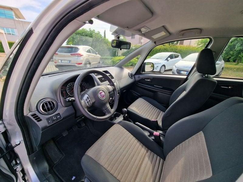 FIAT Sedici 1.6 16V 4x4 Dynamic