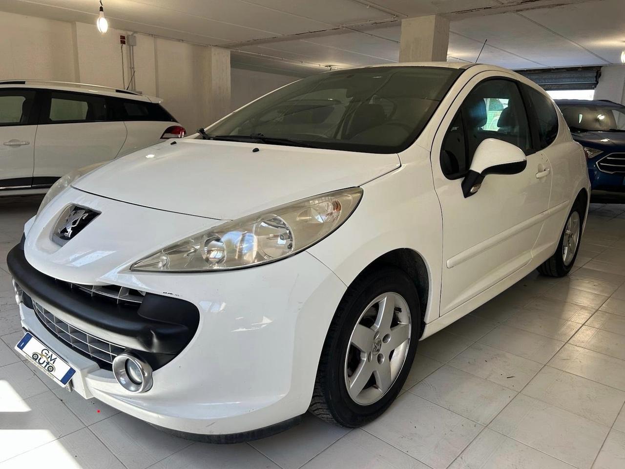 Peugeot 207 1.4 HDi 70CV 3p. ONE Line