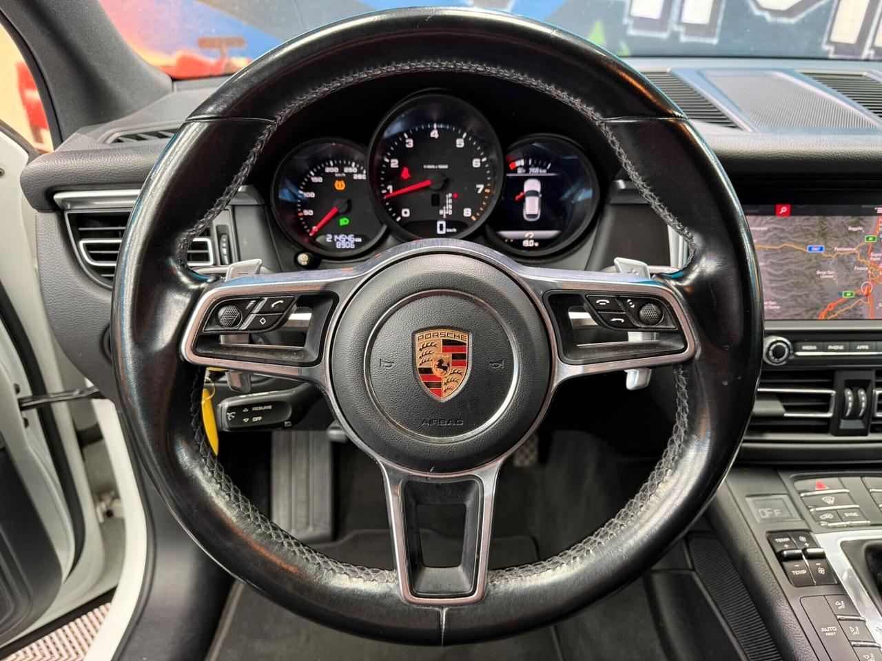 Porsche Macan 2.0 (642)