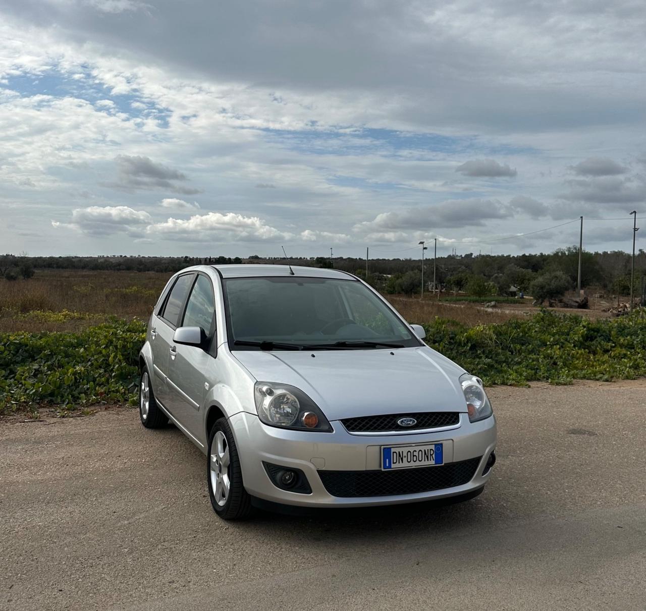 Ford Fiesta 1.4 TDCi 5p. Titanium