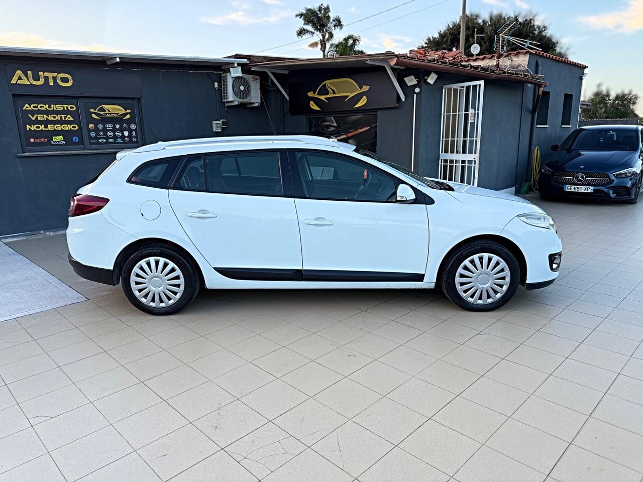 Renault Megane Mégane 1.5 dCi 110CV EDC SporTour Wave Garanzia 12 Mesi
