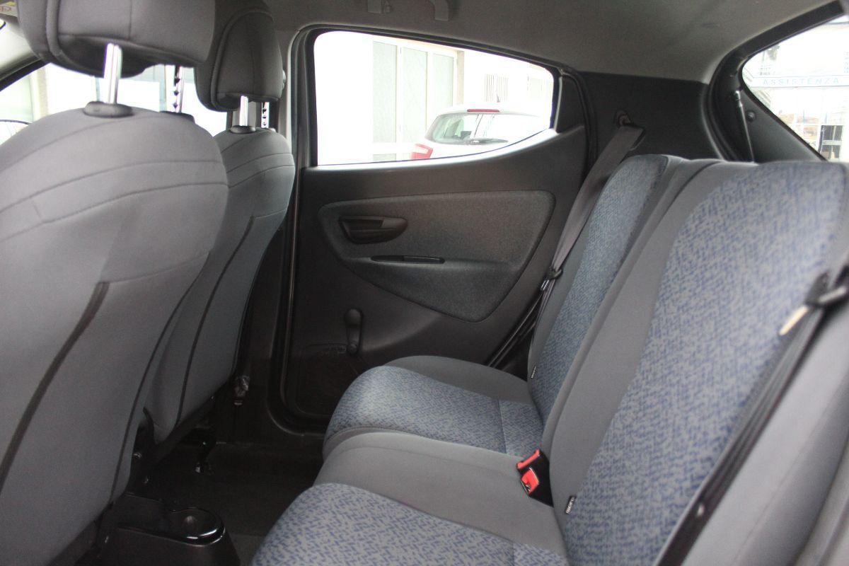 LANCIA - Ypsilon - 1.0 FireFly 5p.S&S Hyb. Gold Pl.