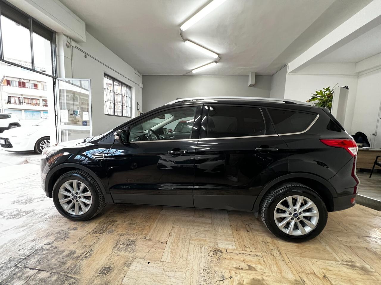 Ford Kuga 2.0 TDCI 150 CV S&S 4WD Titanium