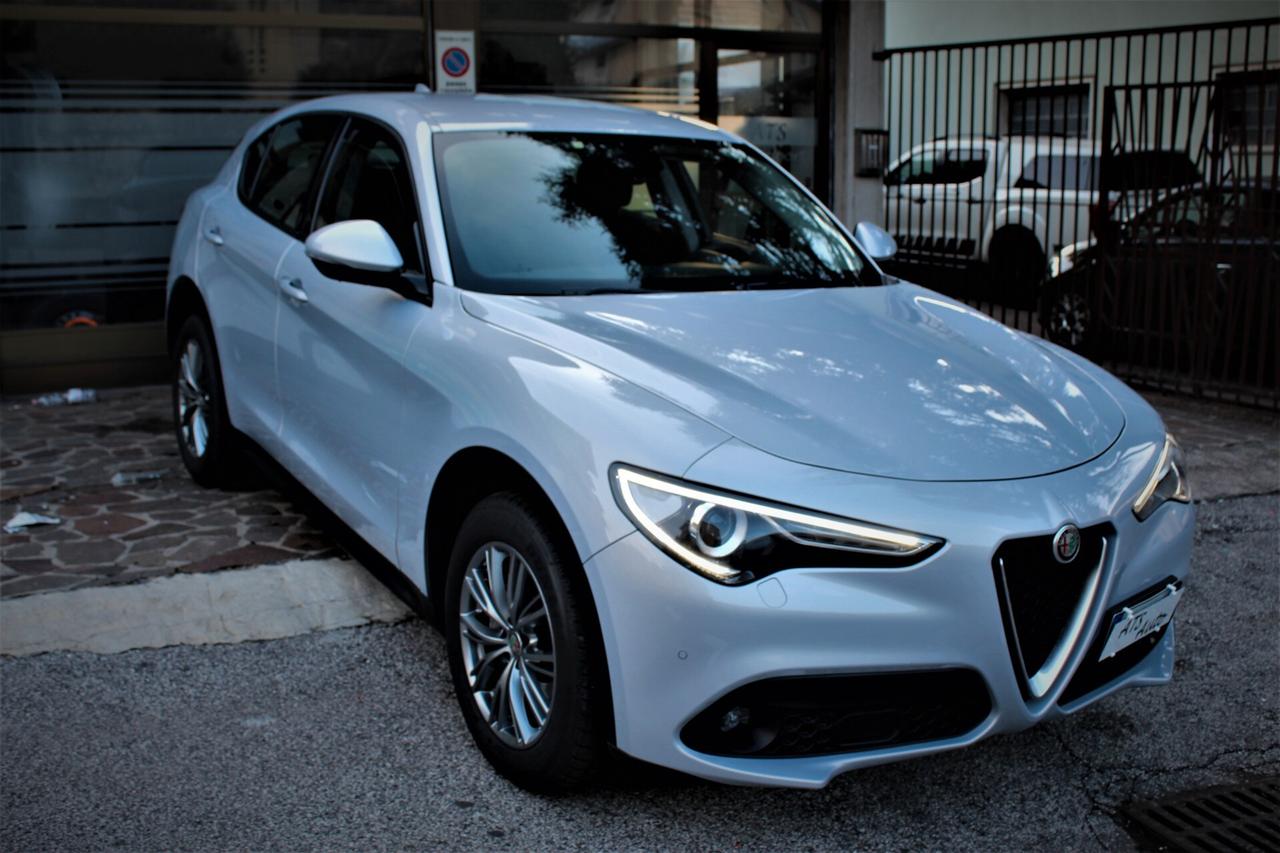 Alfa Romeo Stelvio 2.2 Turbodiesel 190 CV AT8 Q4 Business