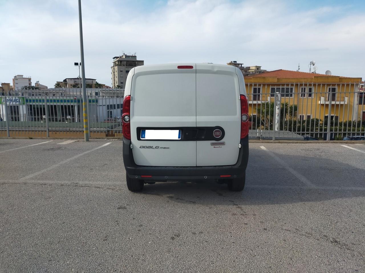 Fiat Doblò Cargo Maxi 1.6 MJT Lounge