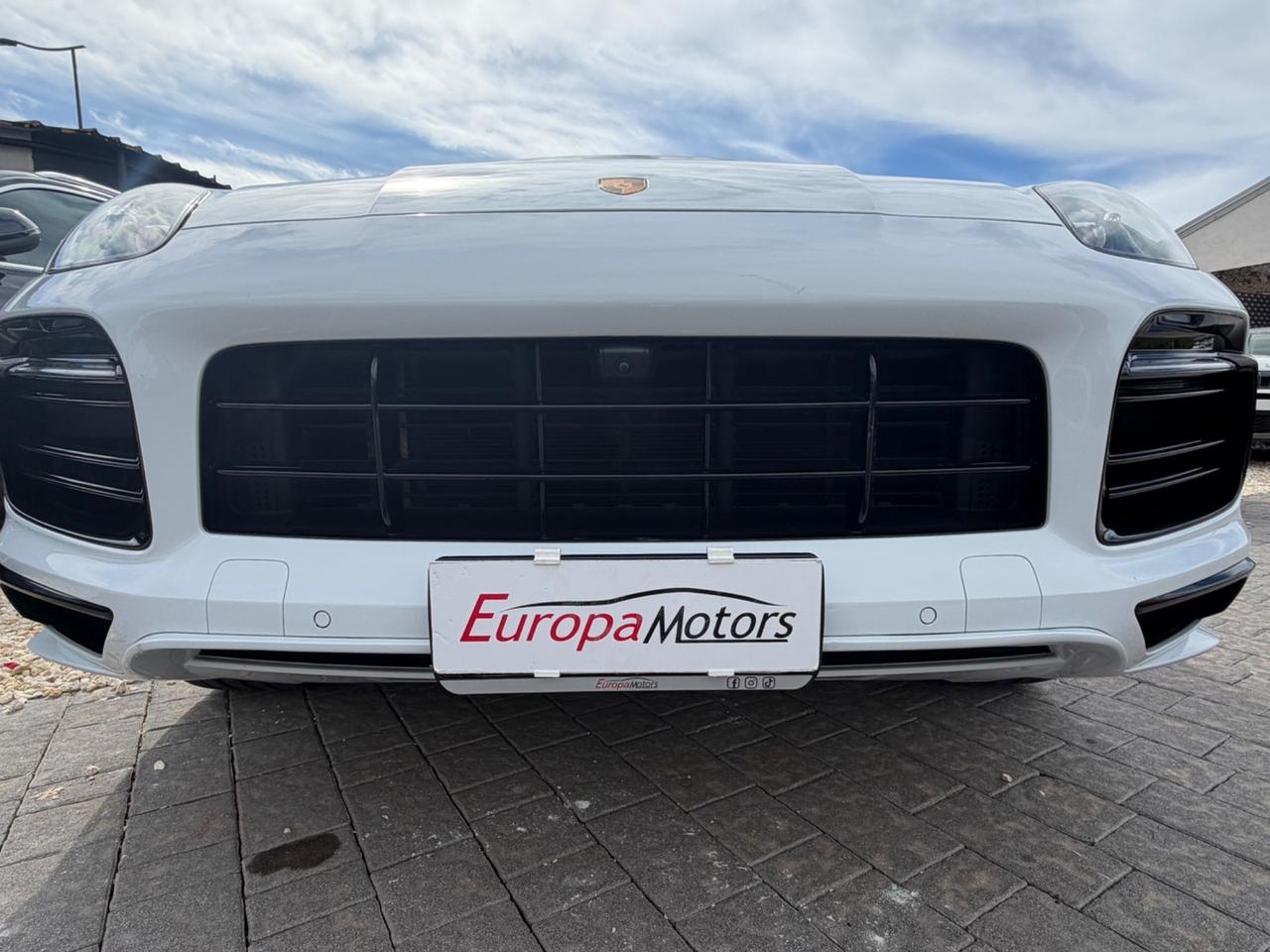 Porsche Cayenne Coupé 3.0 V6 Platinum Edition IVA ESPOSTA