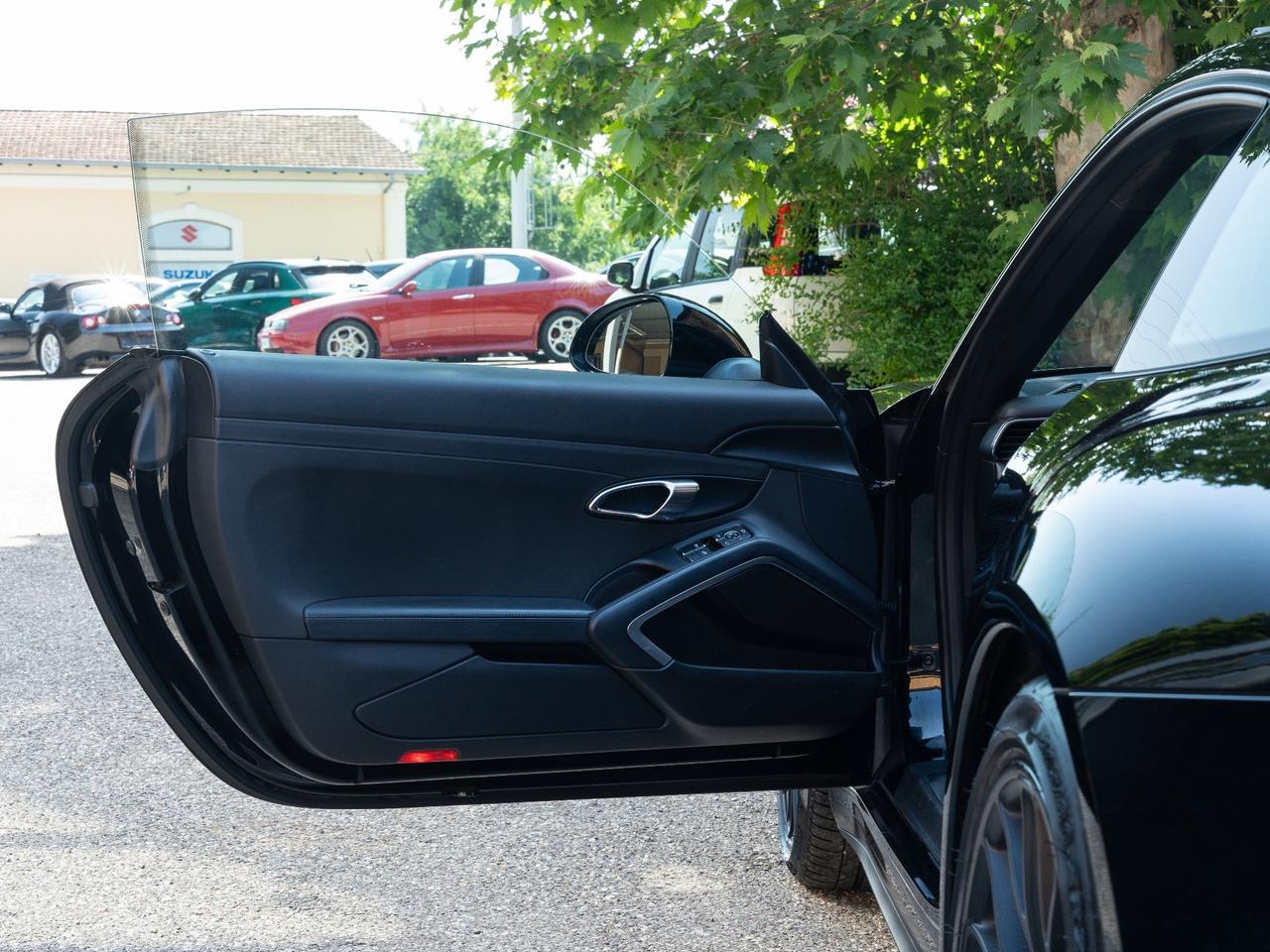 Porsche 911 3.8 Carrera 4 GTS Coupé
