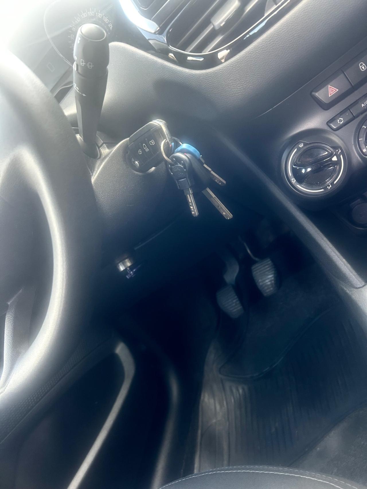 Peugeot 208 1.4 HDi 68 CV 5 porte Active
