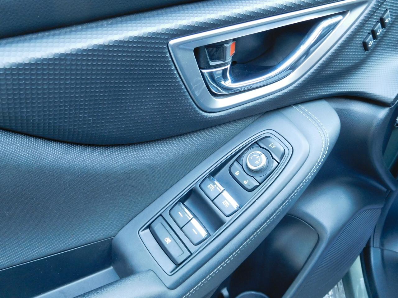 Subaru Forester 2.0 e-Boxer MHEV CVT Lineartronic Premium 150cv GANCIO TRAINO