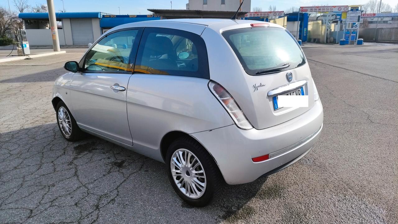 Lancia Ypsilon 1.2 soli 62000km NEOPATENTATI - 2009