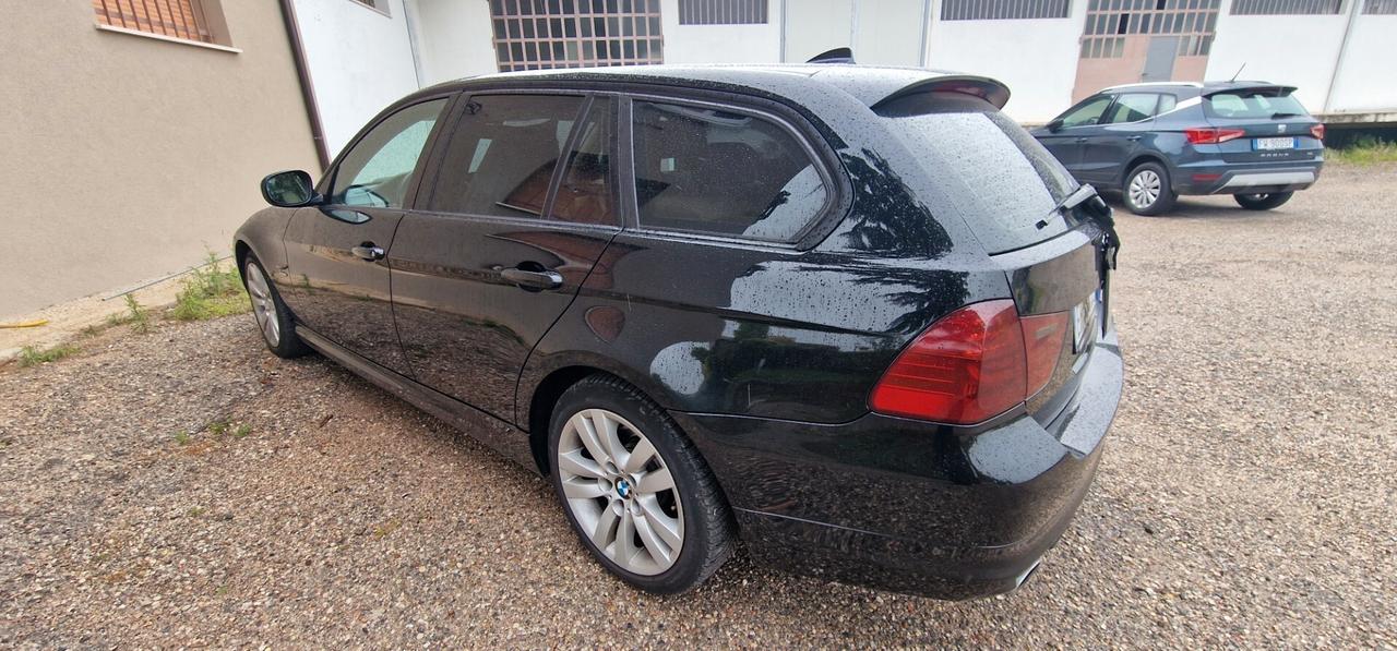 Bmw 320 320d cat xDrive Touring 4x4