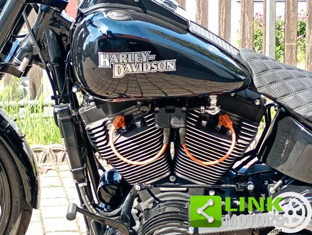 HARLEY-DAVIDSON FXSTB Night Train Special Screamin Eagle