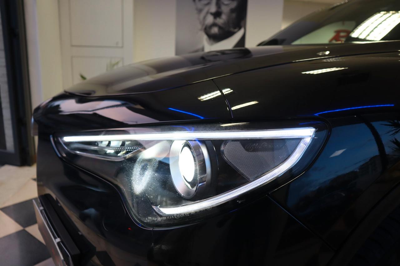 Alfa Romeo Stelvio 2.2 Turbodiesel 210 CV AT8 Q4 Super