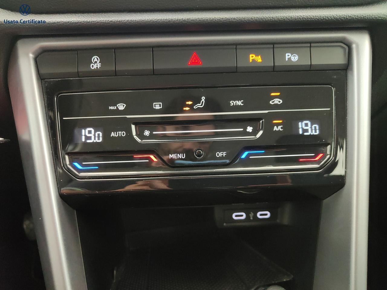 VOLKSWAGEN T-Roc - T-Roc 1.0 TSI Life