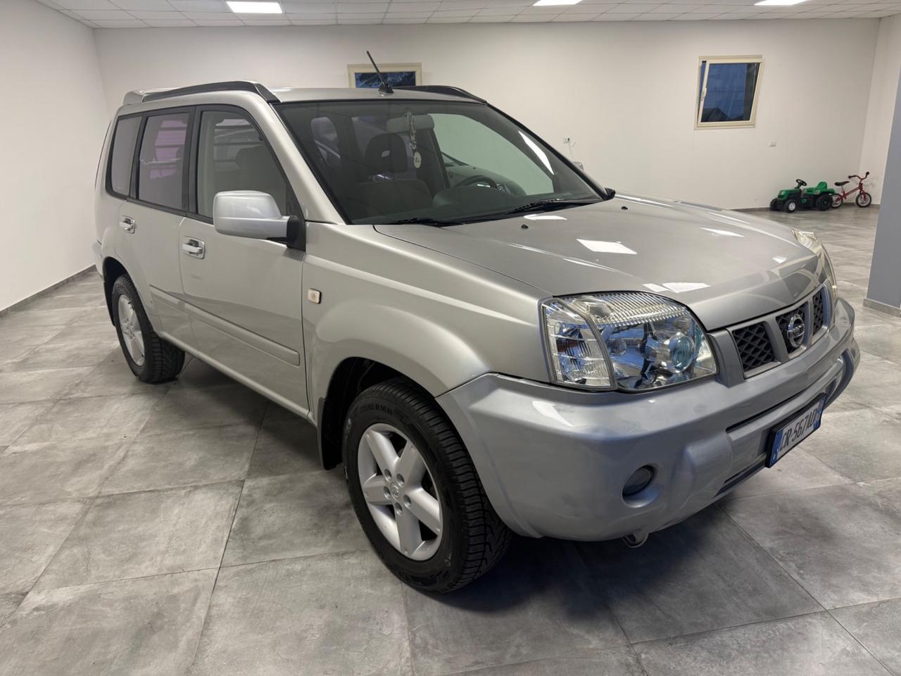 Nissan X-Trail 2.2 dCi Elegance