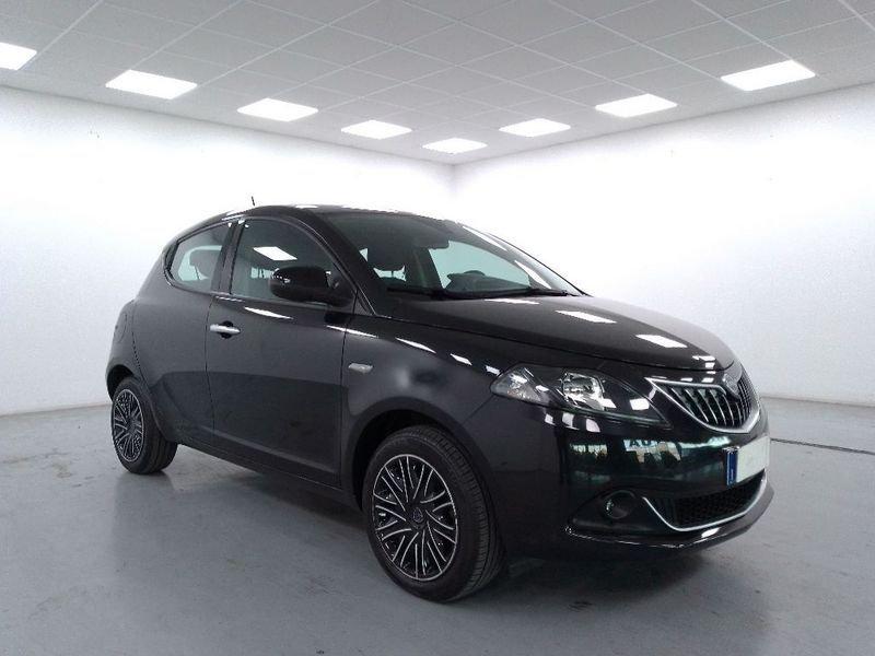Lancia Ypsilon 1.0 firefly hybrid Gold s&s 70cv 5p.ti