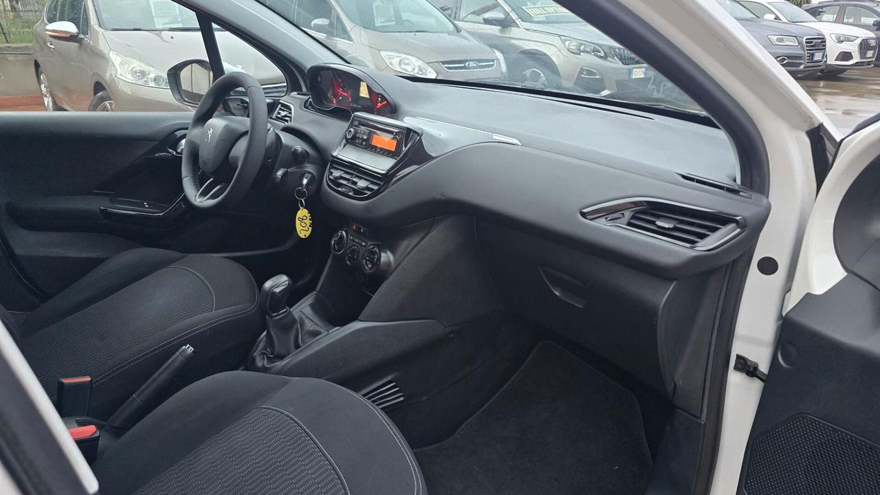 Peugeot 208 1.4 HDi 68 CV 5 porte Active