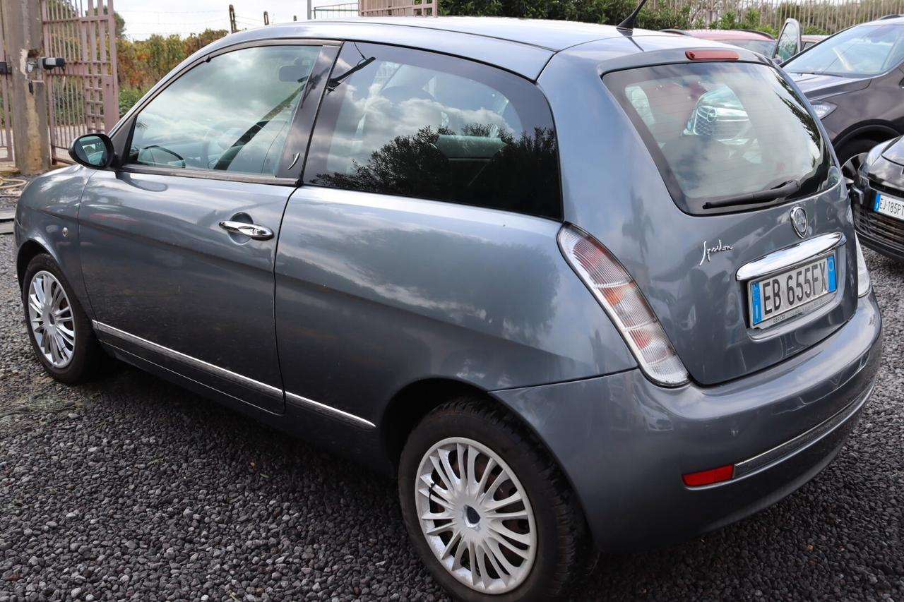 Lancia Ypsilon 1.2 Argento