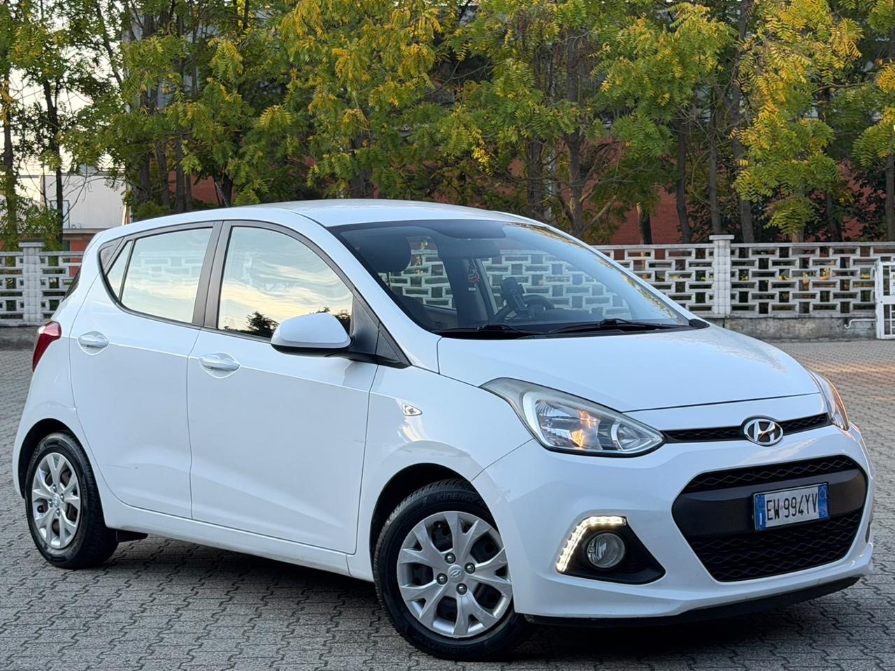 Hyundai i10 1.0 MPI Sound Edition A/T