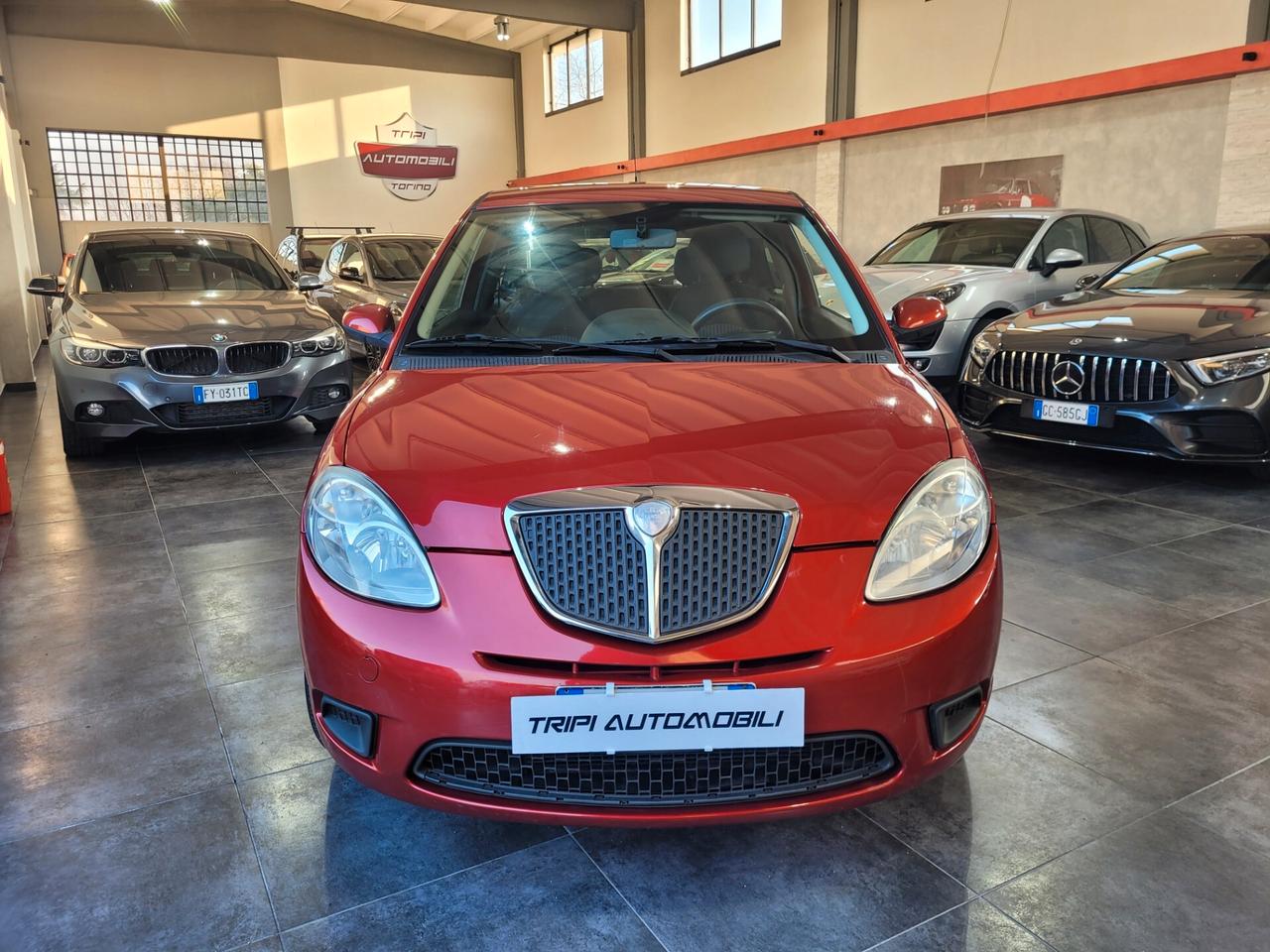 Lancia Ypsilon 1.4 Argento