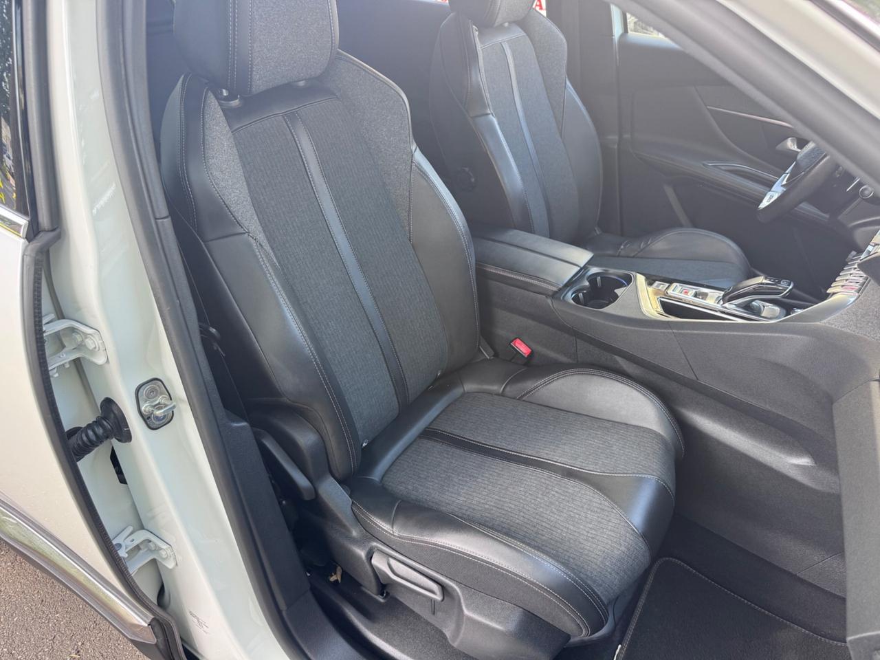 Peugeot 3008 1.6 BlueHDi 130 GT Line garanzia 12 mesi