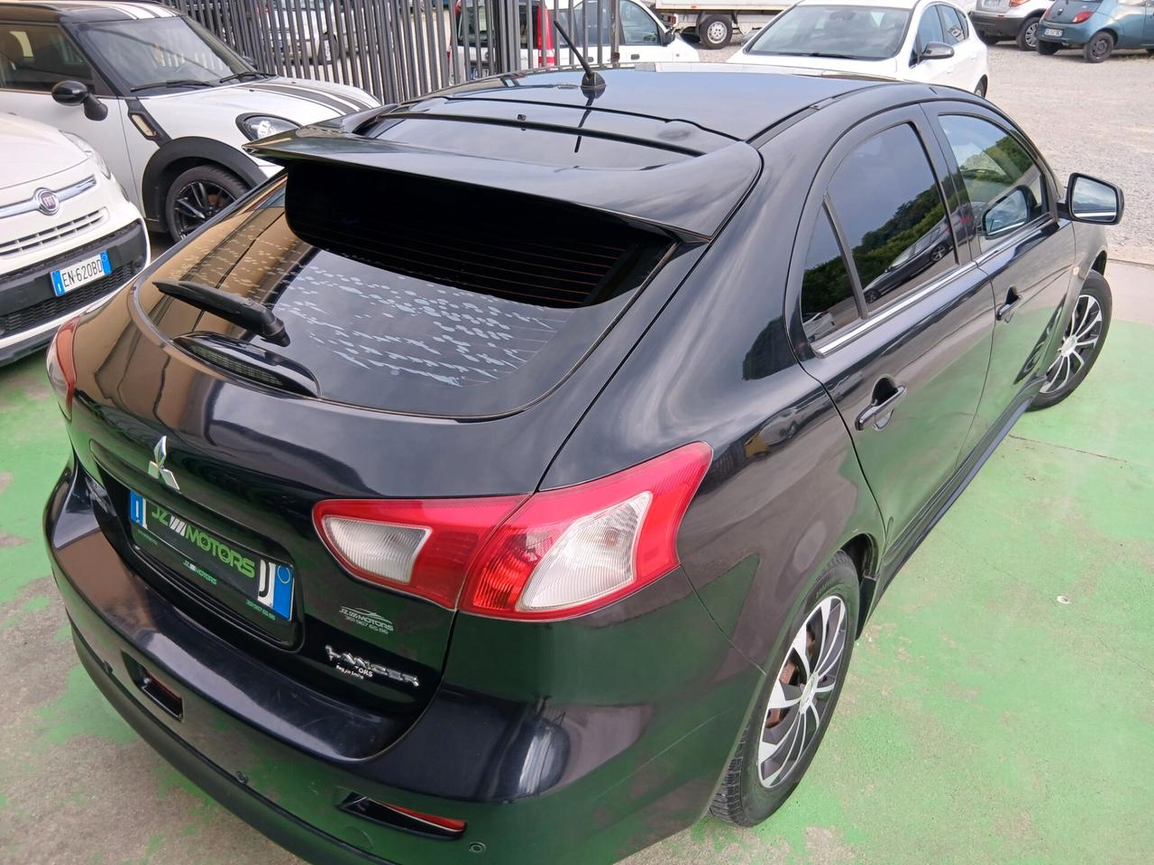 Mitsubishi Lancer 1.8 5p. Sportback Inform