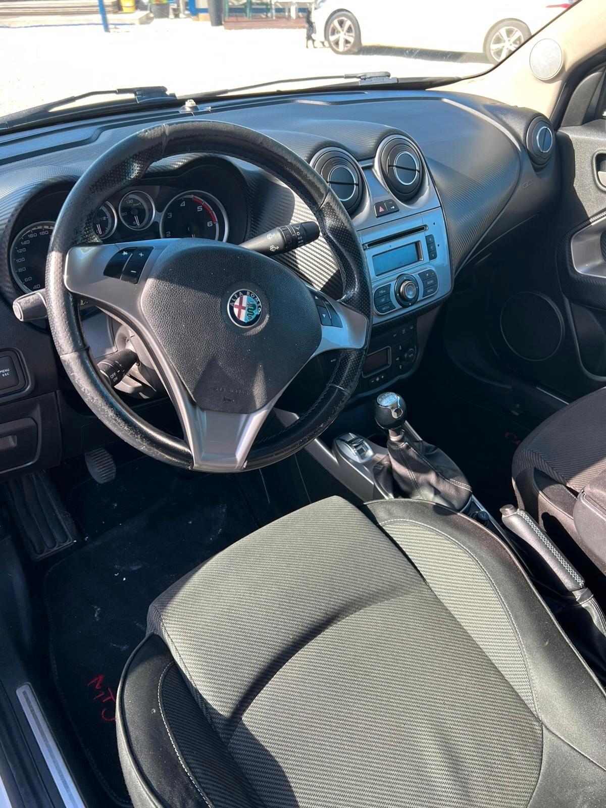 Alfa Romeo MiTo 1.6 JTDm 16V Distinctive Premium Pack